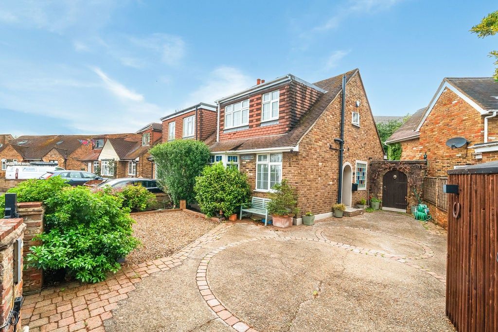 Property photo 1 of 16