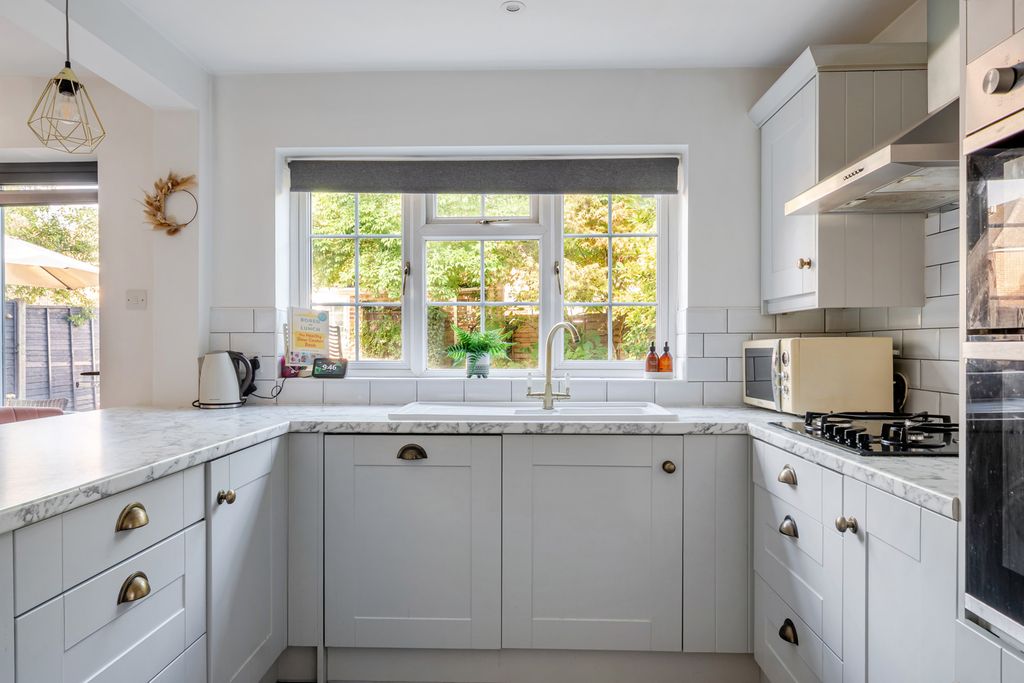 Property photo 2 of 15 Kitchen