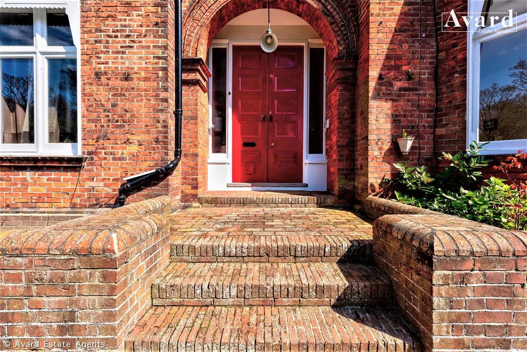 Property photo 3 of 25 3 - 30.Jpg