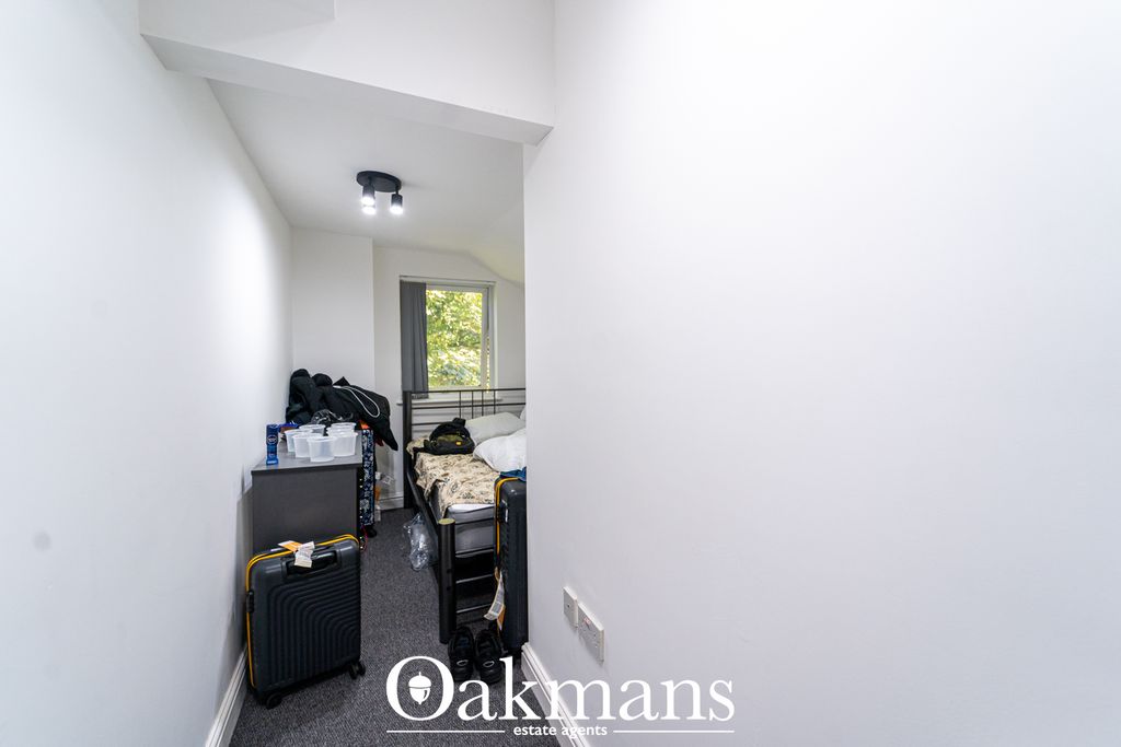 Property photo 2 of 30
