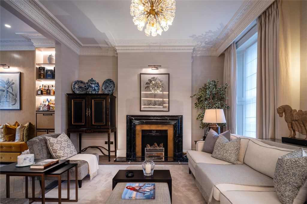 Property photo 2 of 19 Reception Room