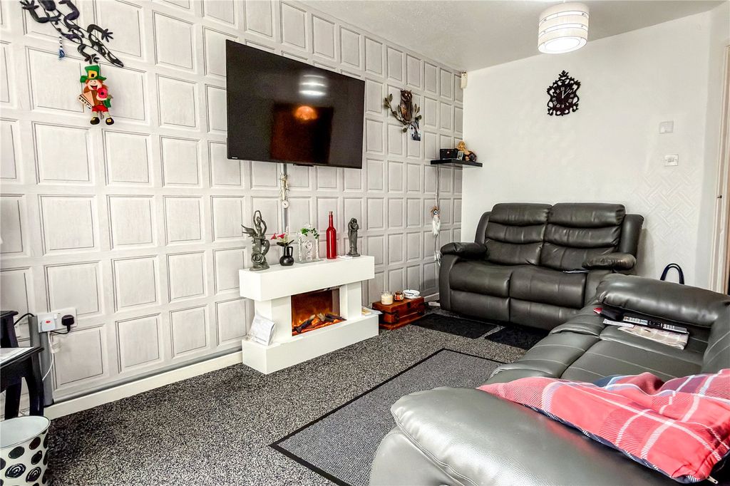 Property photo 3 of 14 Picture No. 10