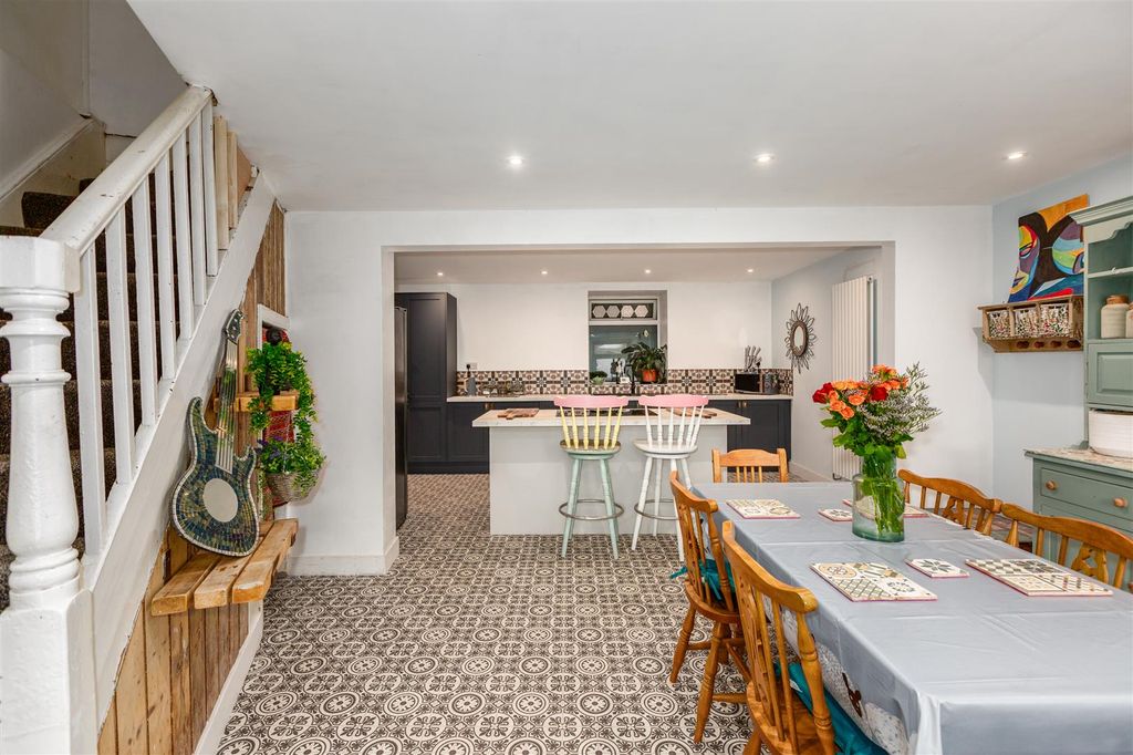 Property photo 2 of 34 Cz0A9080-Edit.Jpg