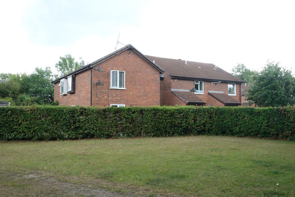 Property photo 1 of 9 View