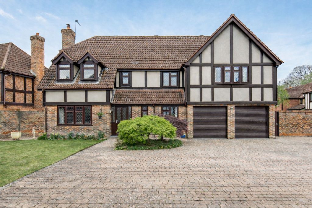Property photo 1 of 19