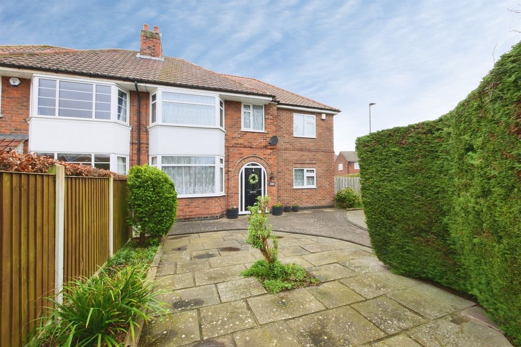 Property photo 1 of 20