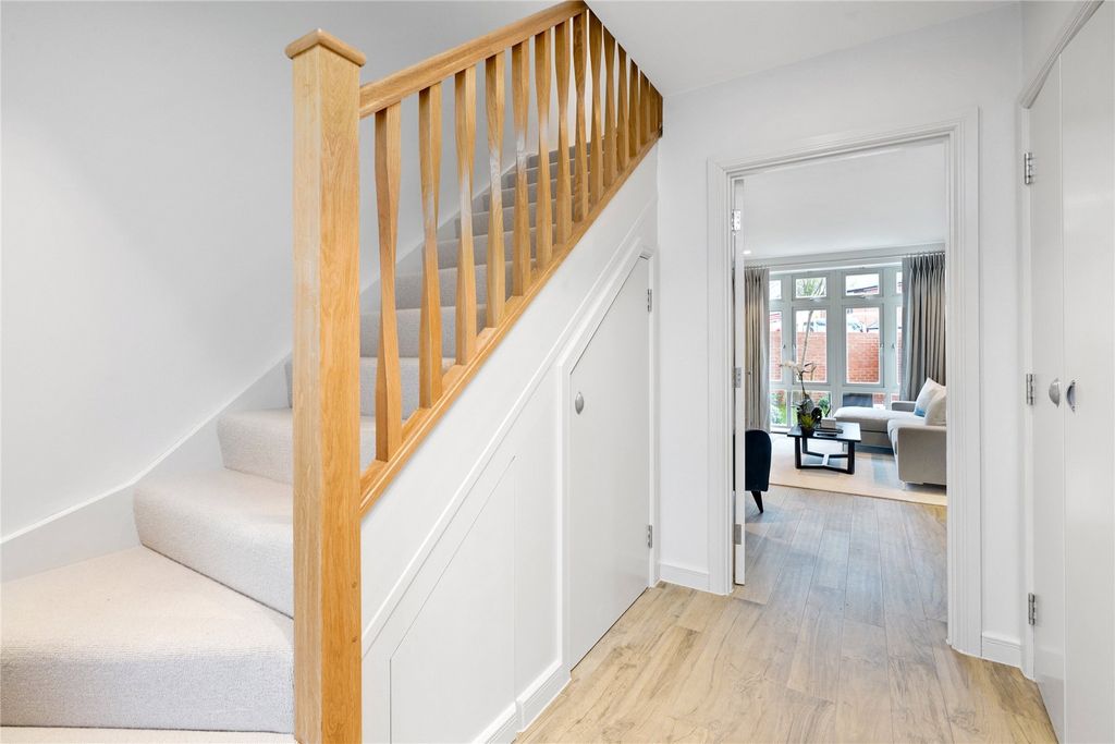 Property photo 3 of 14 Picture No. 12