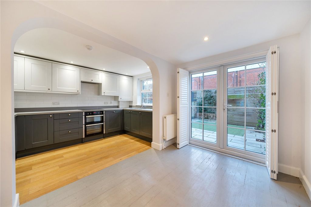 Property photo 2 of 24 Dining/Kitchen