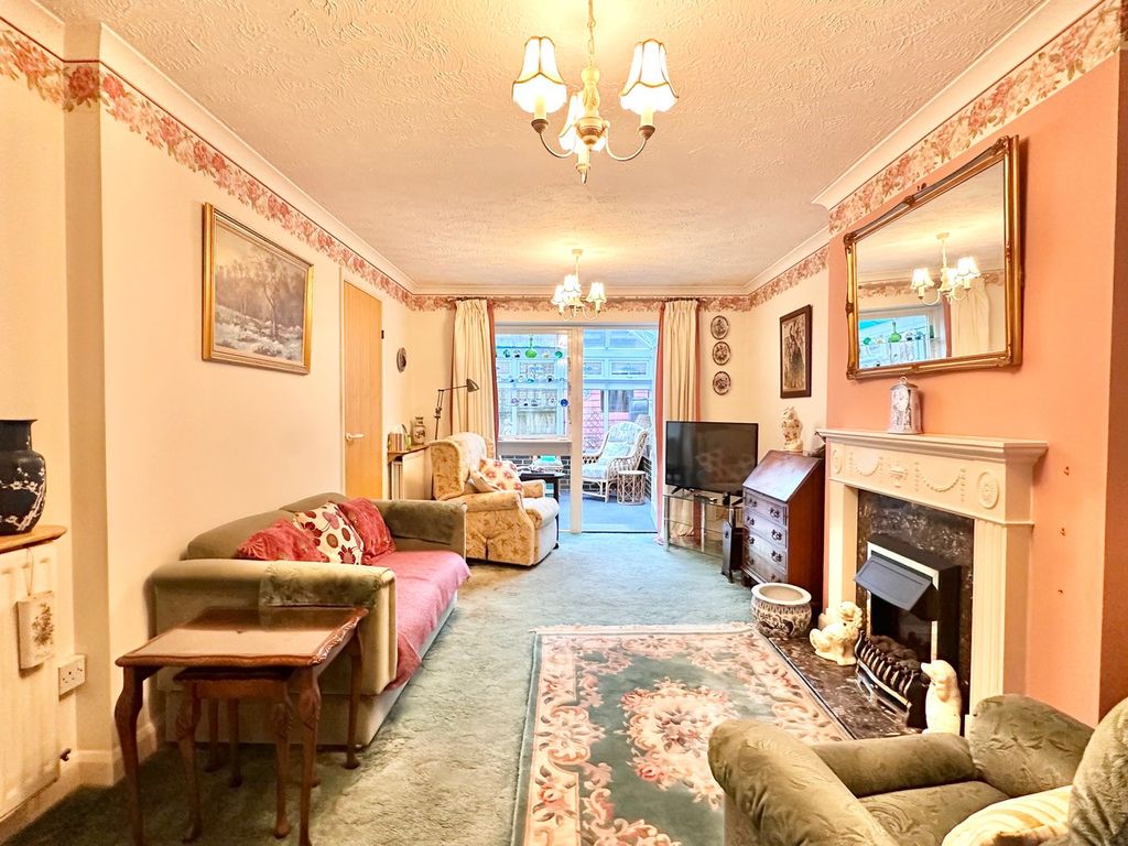 Property photo 2 of 19