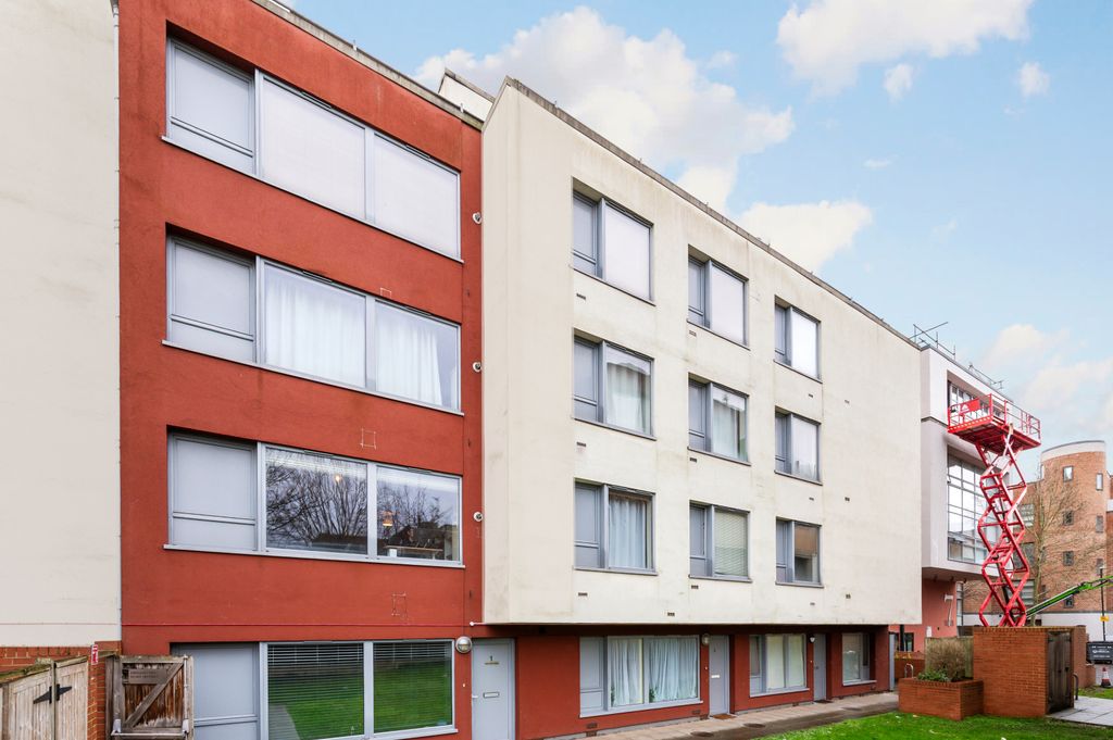 Property photo 1 of 12 Picture No. 13