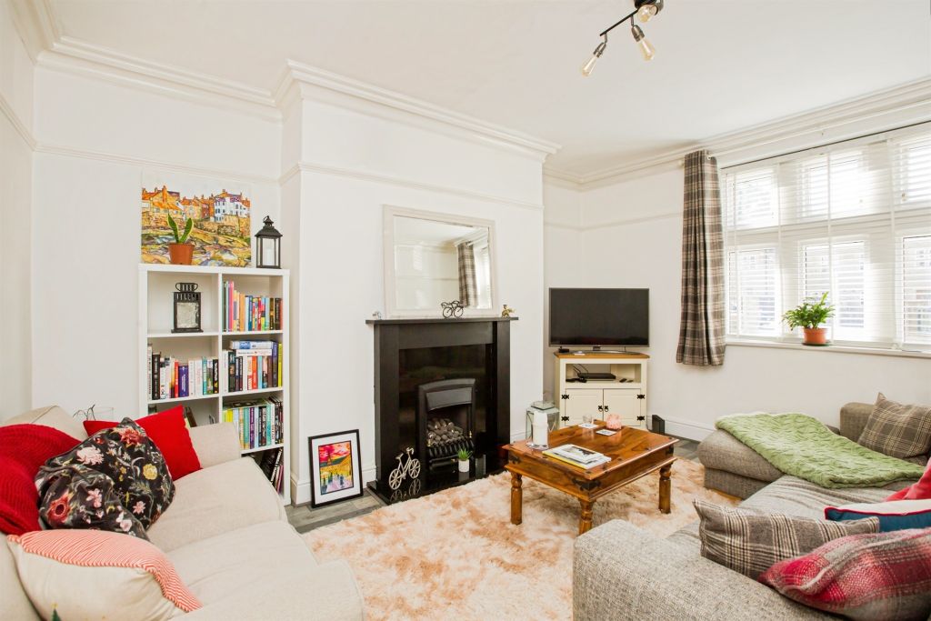 Property photo 2 of 18