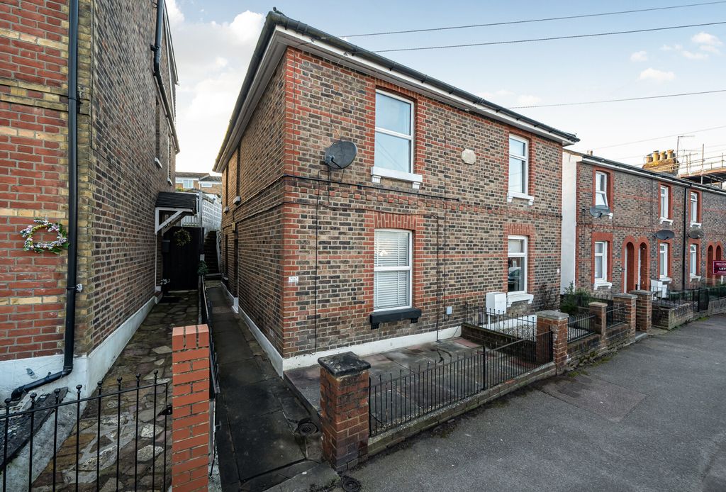 Property photo 1 of 9 1420024-19-699F29...