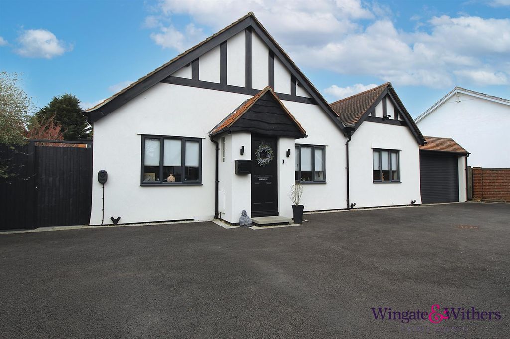 Property photo 1 of 27 1 Front 2.Jpg