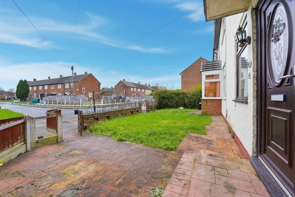 Property photo 2 of 26