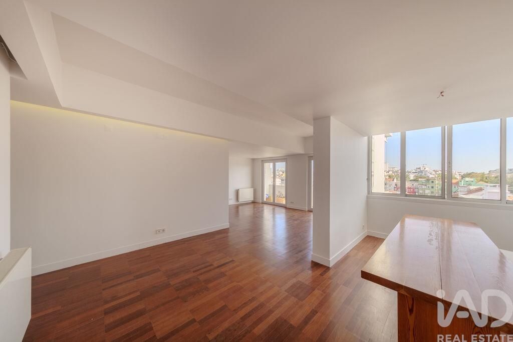 Property photo 1 of 30