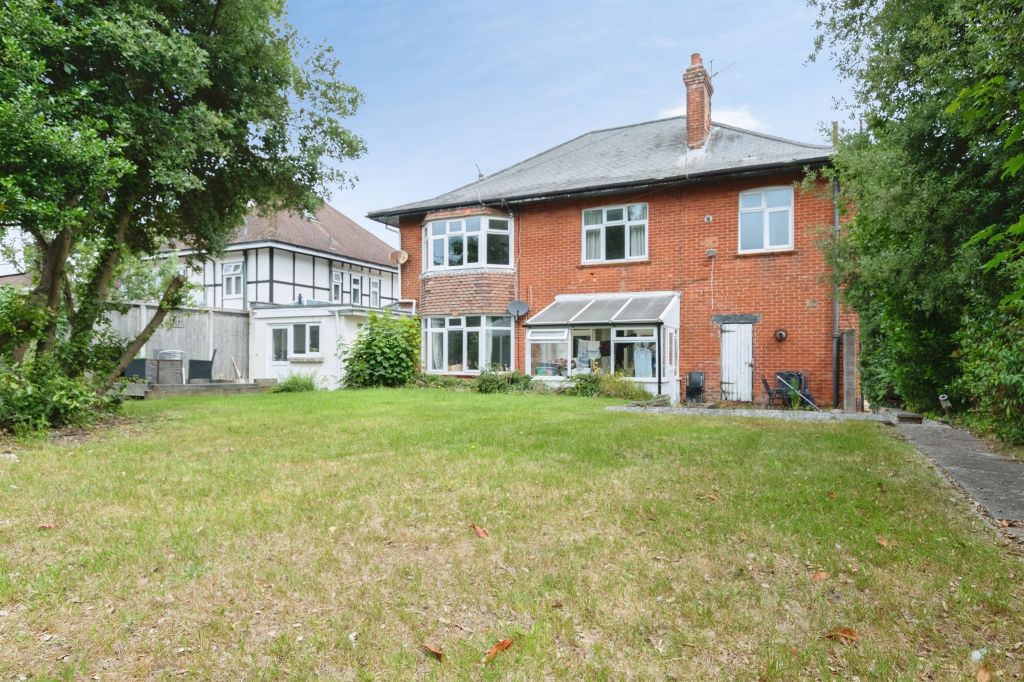 Property photo 3 of 16