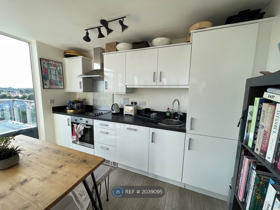 Property photo 3 of 16
