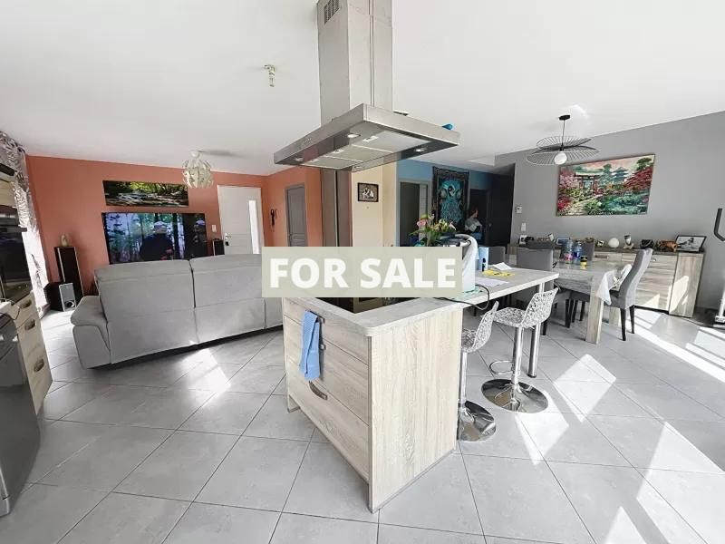 Property photo 3 of 7