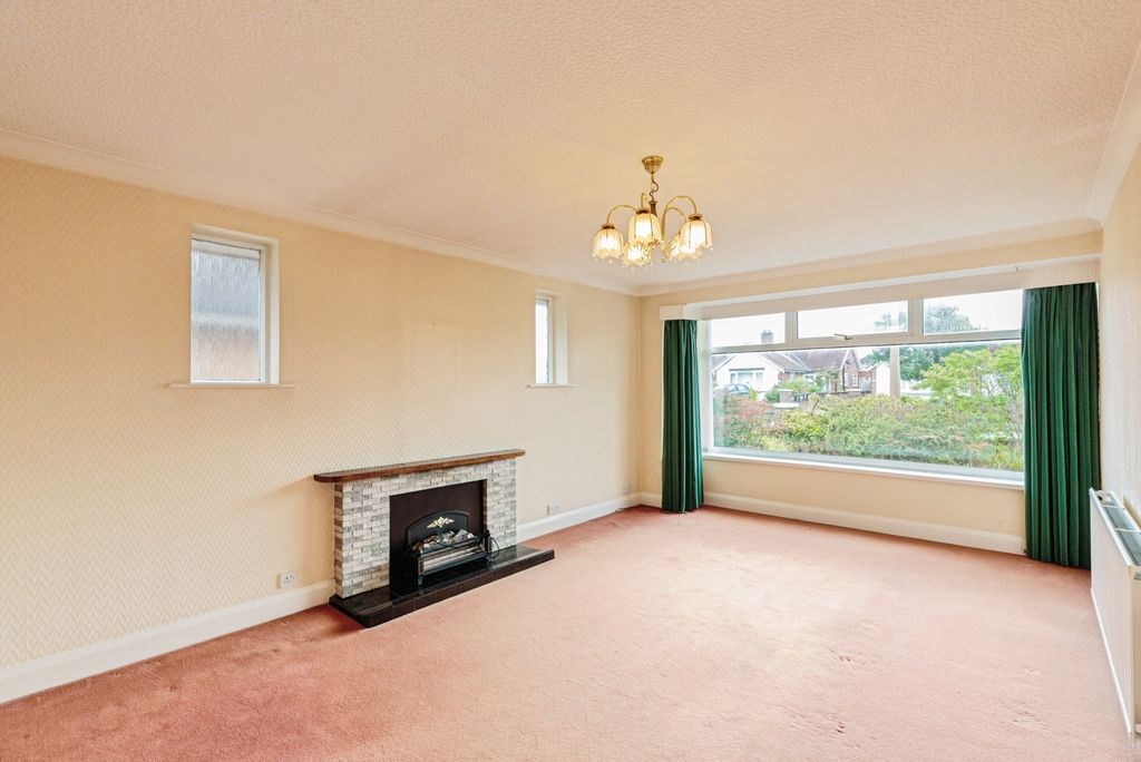 Property photo 2 of 17 Photo