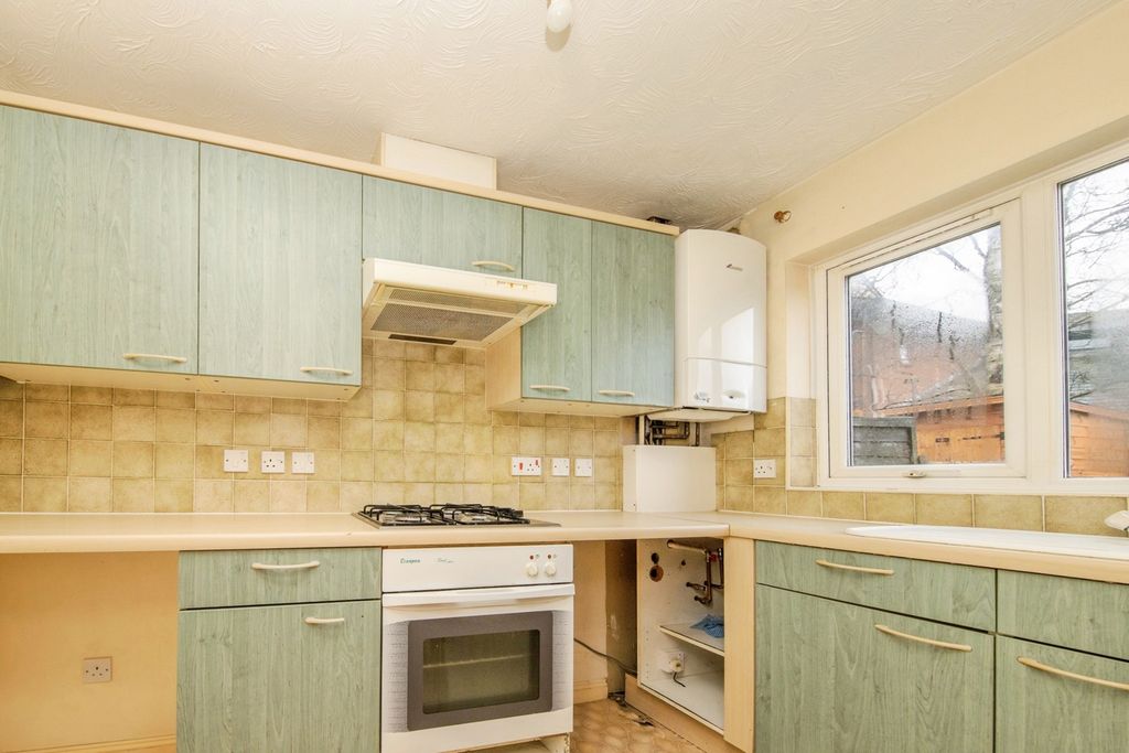 Property photo 3 of 16 Pbox-Img.Jpg