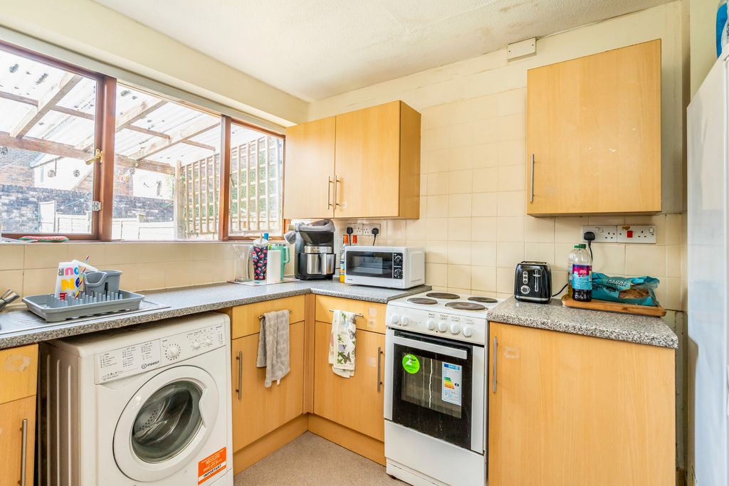 Property photo 3 of 12 Pbox-Img.Jpg