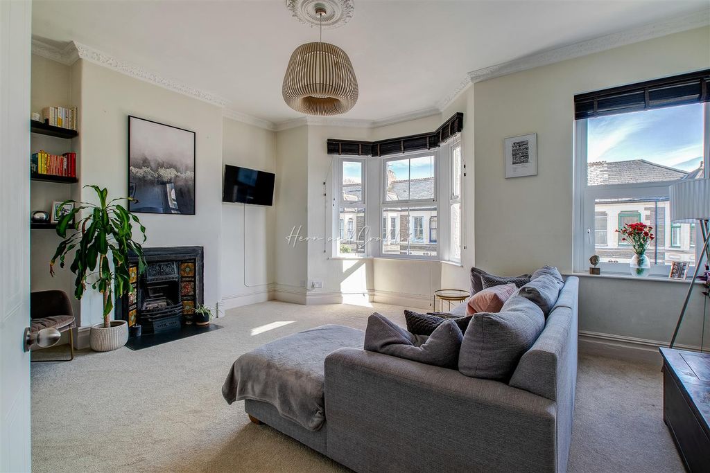 Property photo 2 of 24 Dogo Street, Pontcanna, Herncrabtree (14).Jpg