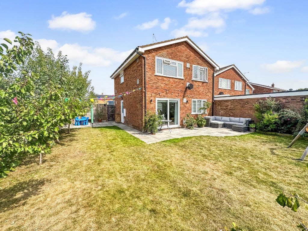 Property photo 2 of 21 4389412