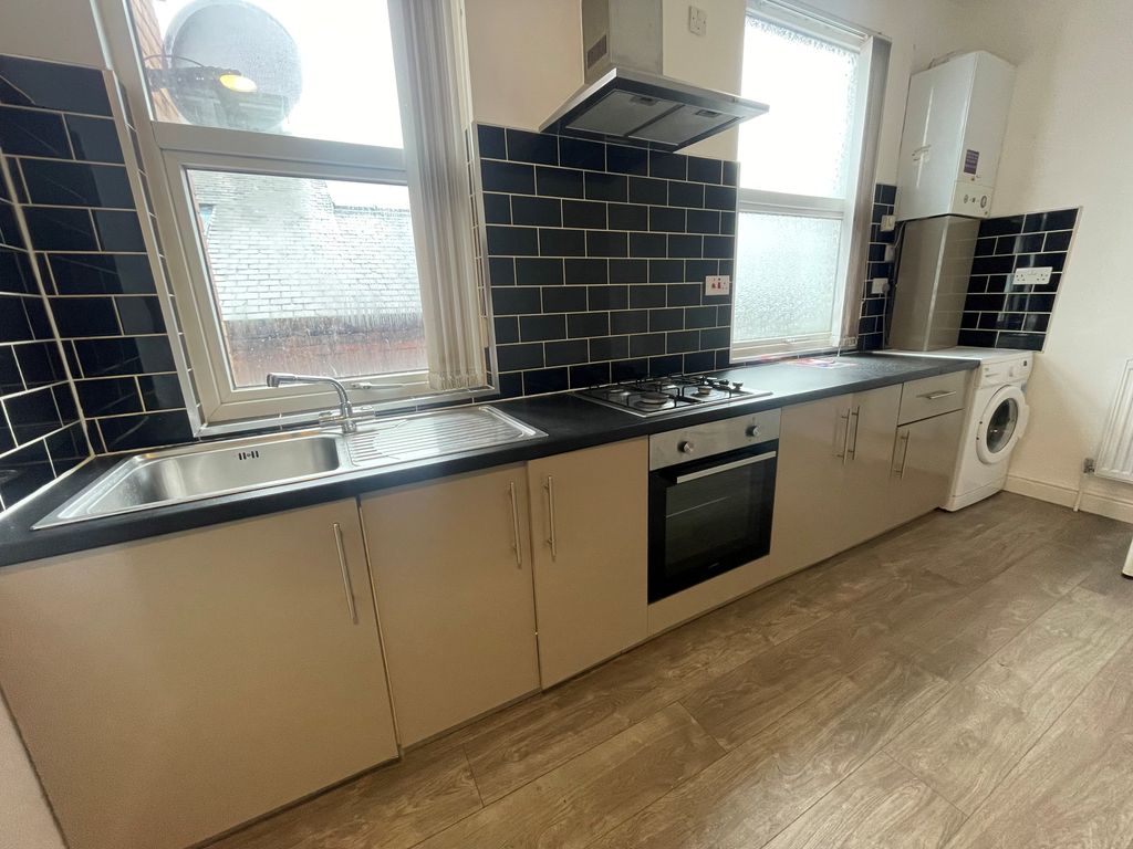 Property photo 3 of 6 Image