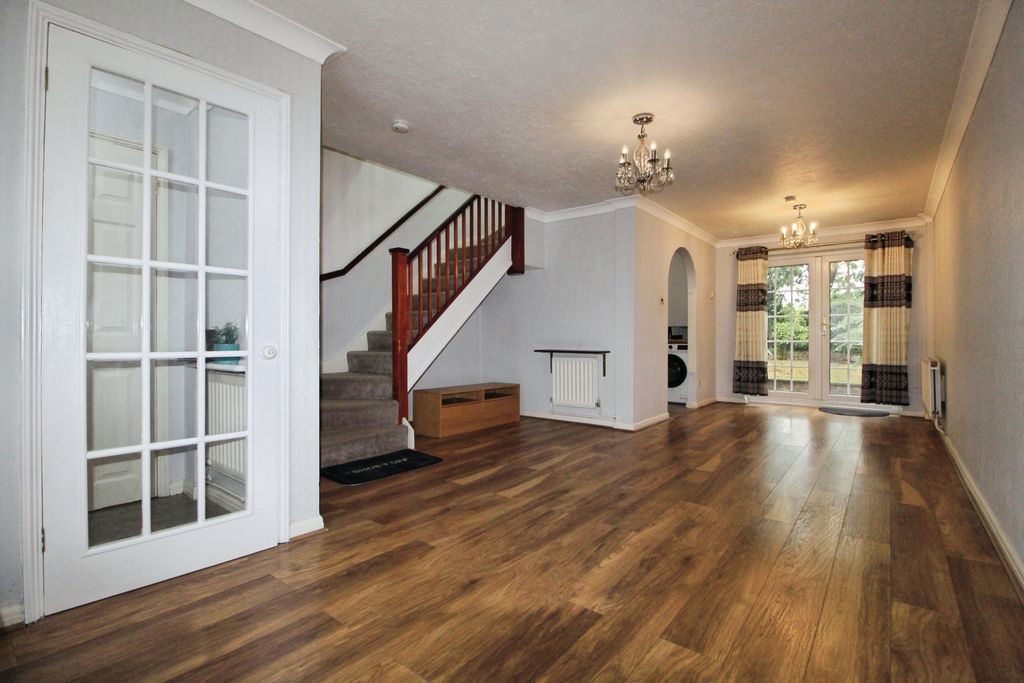 Property photo 2 of 18 Gallery