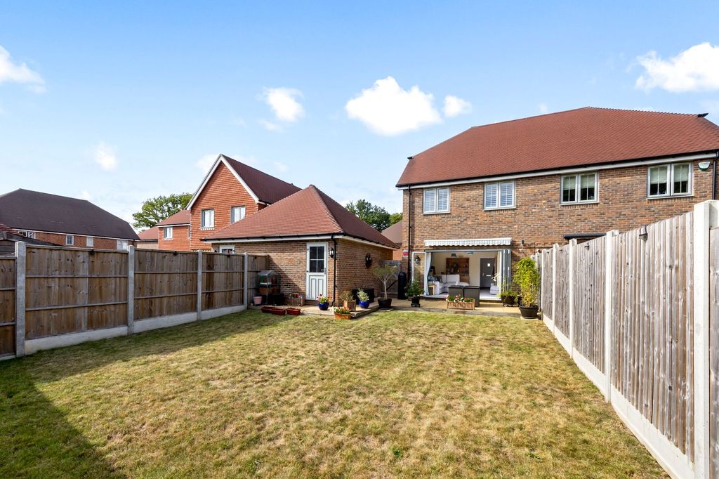Property photo 2 of 18 Rear Garden