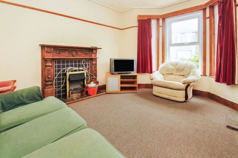 Property photo 3 of 9 Photo 8