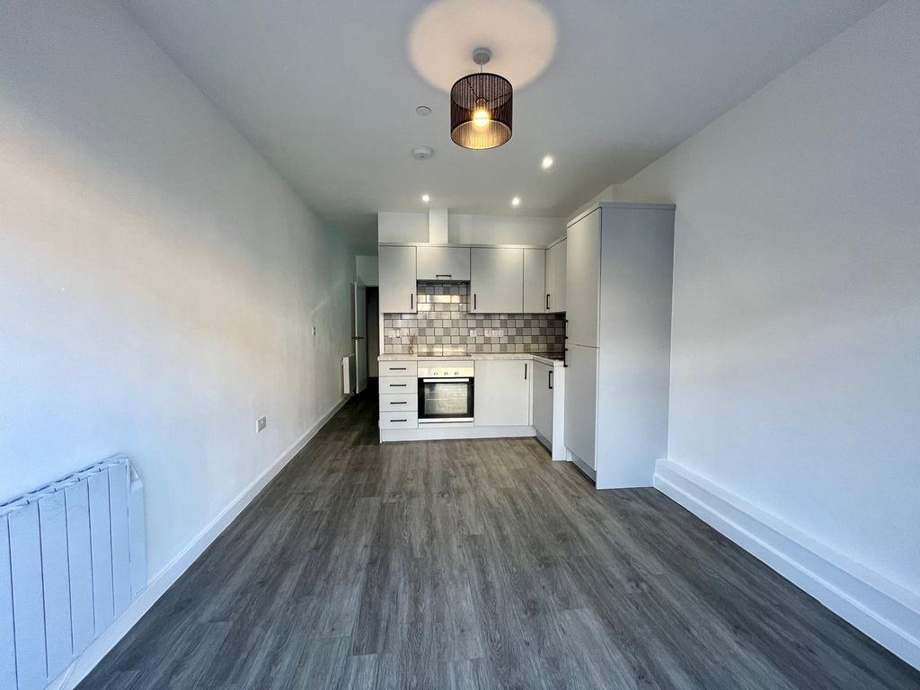 Property photo 1 of 4 Living Room