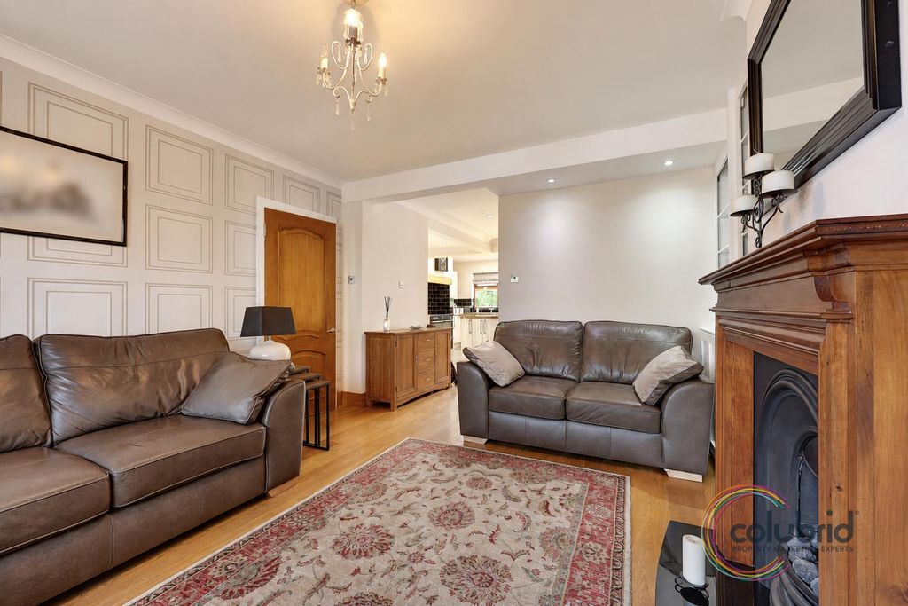 Property photo 3 of 24