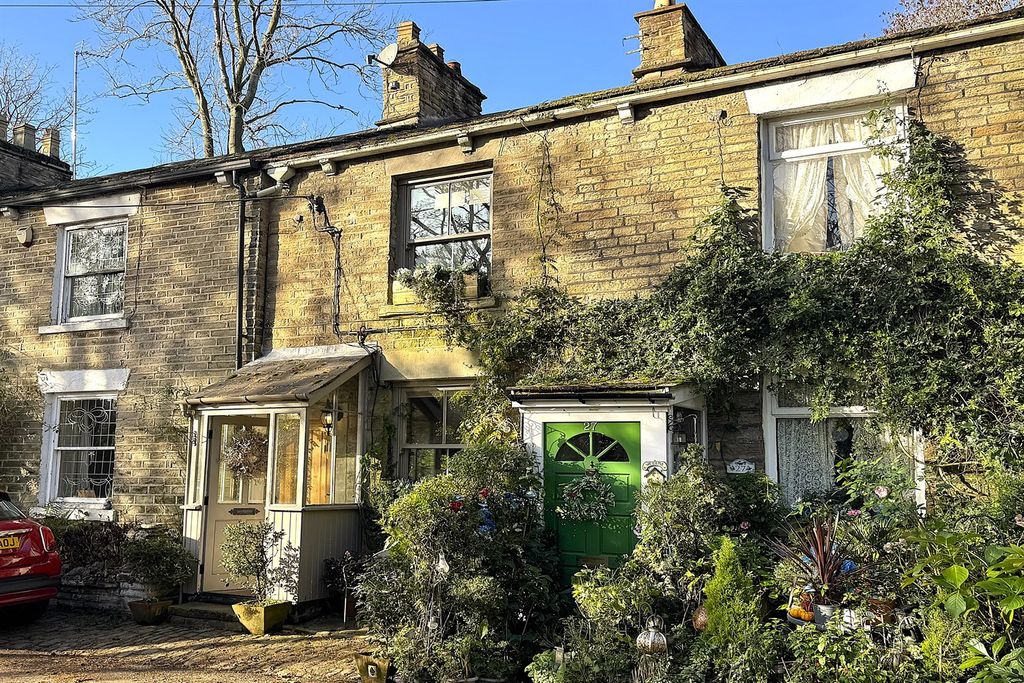 Property photo 1 of 9 (Main)