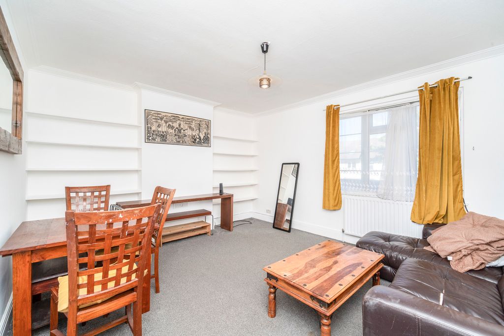 Property photo 3 of 10 Pbox-Img.Jpg