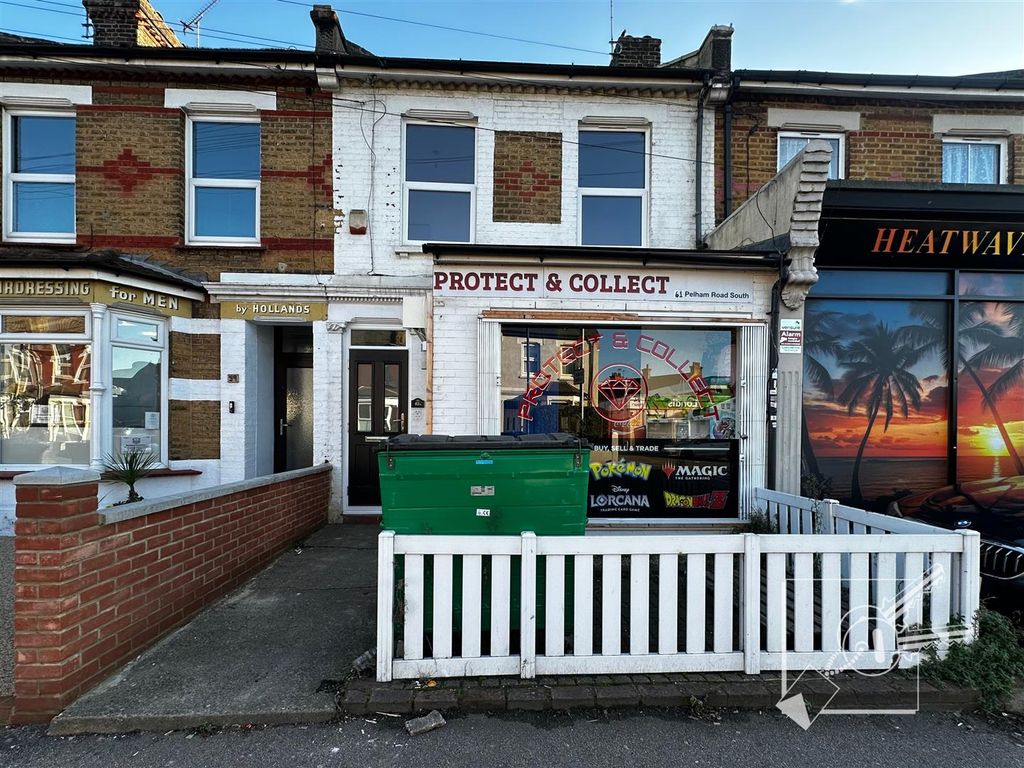 Property photo 1 of 11 External