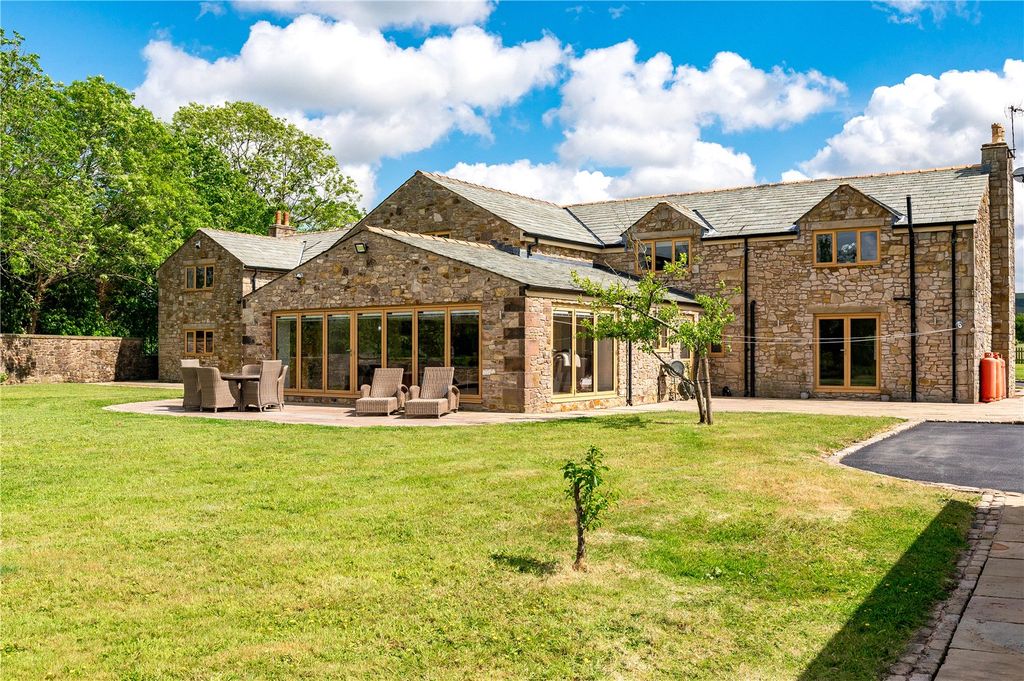 Property photo 2 of 53 Picture No. 56