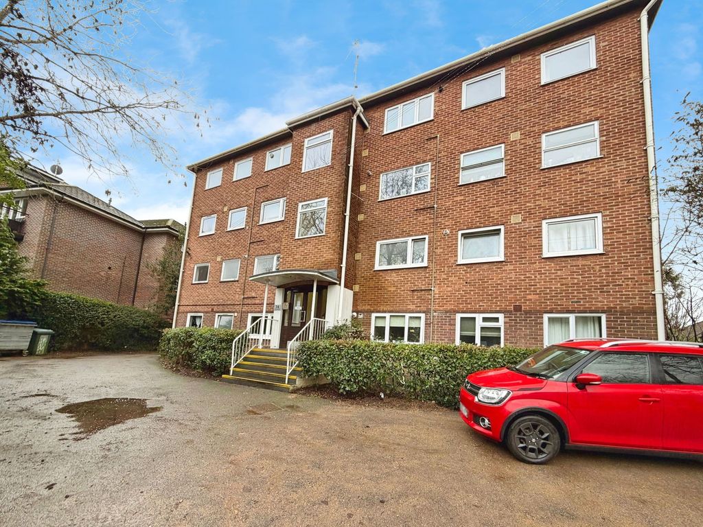 Property photo 1 of 9