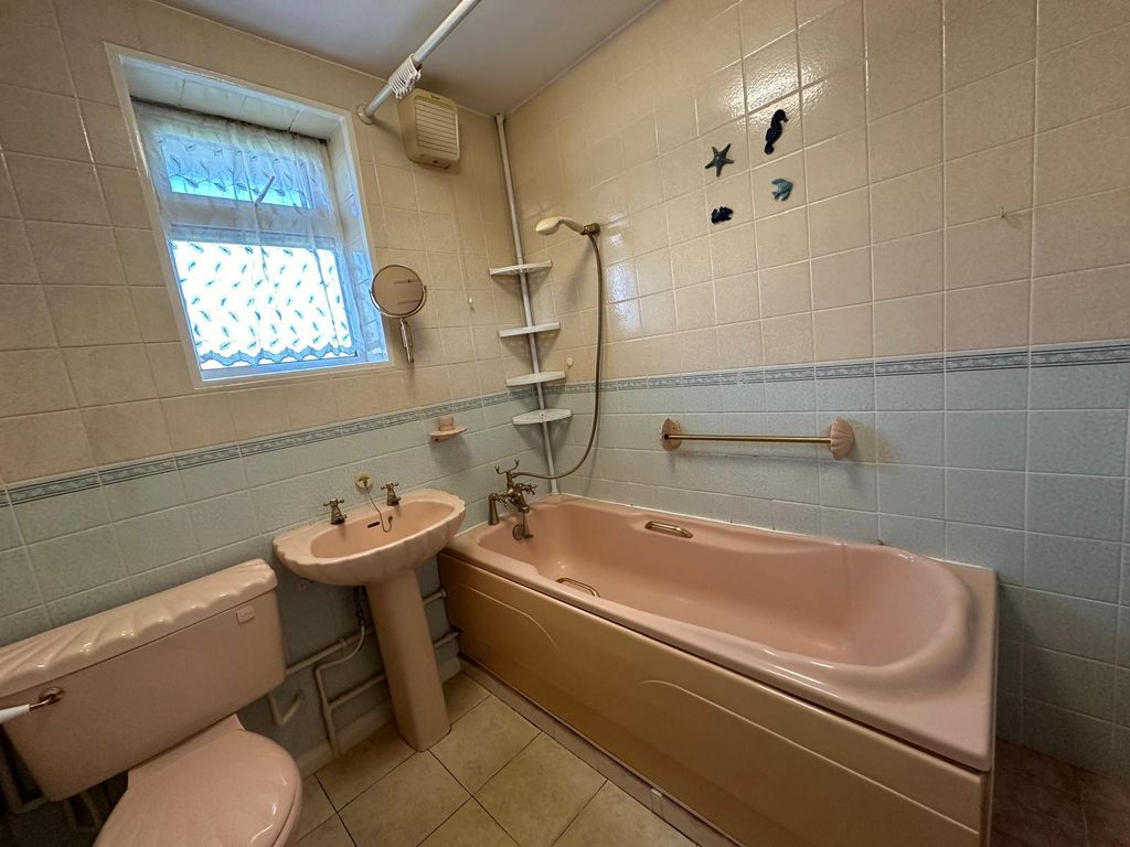 Property photo 3 of 5 Media