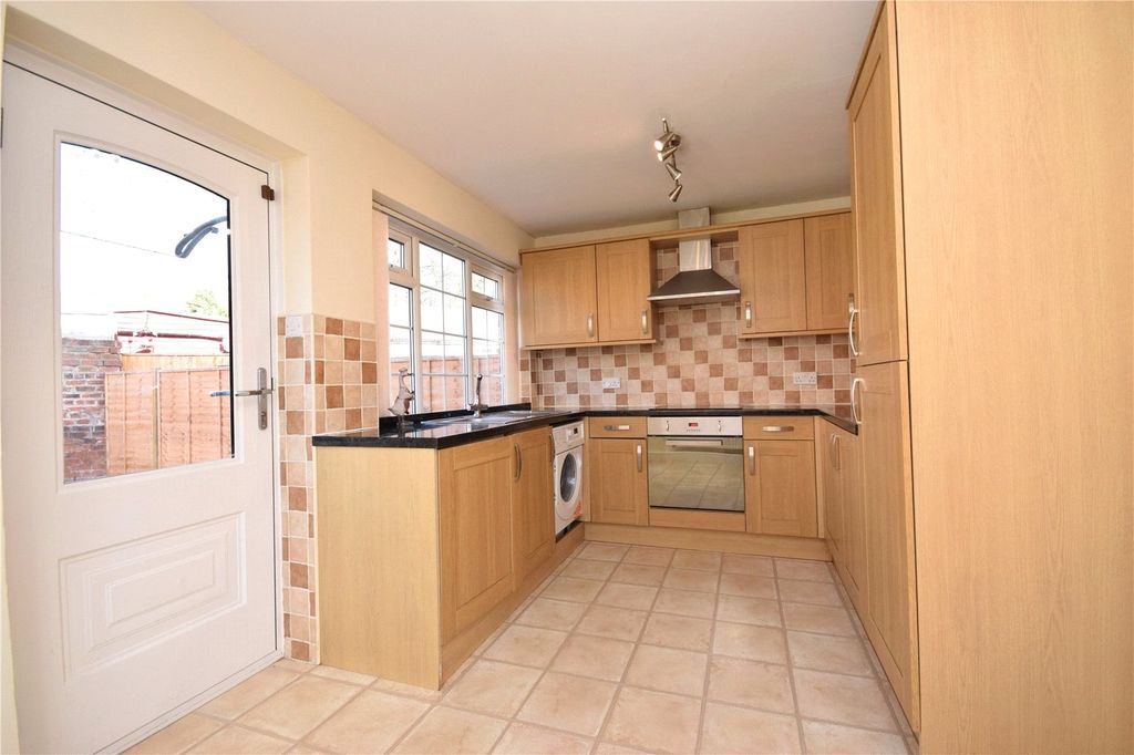 Property photo 3 of 17 Picture No. 04