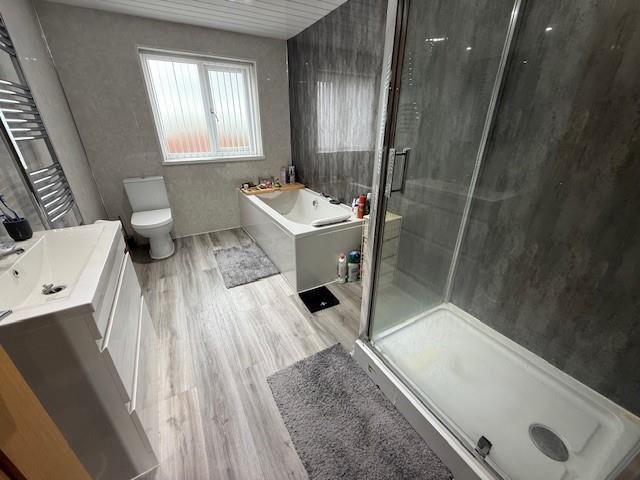 Property photo 2 of 13 Bathroom