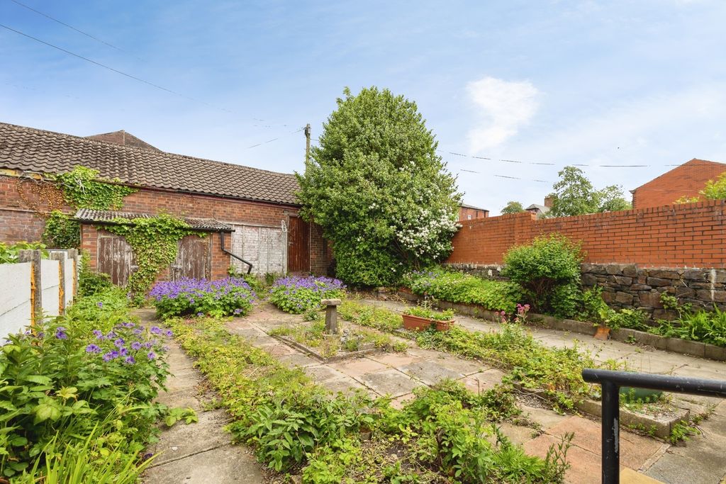 Property photo 1 of 15 Pbox-Img.Jpg