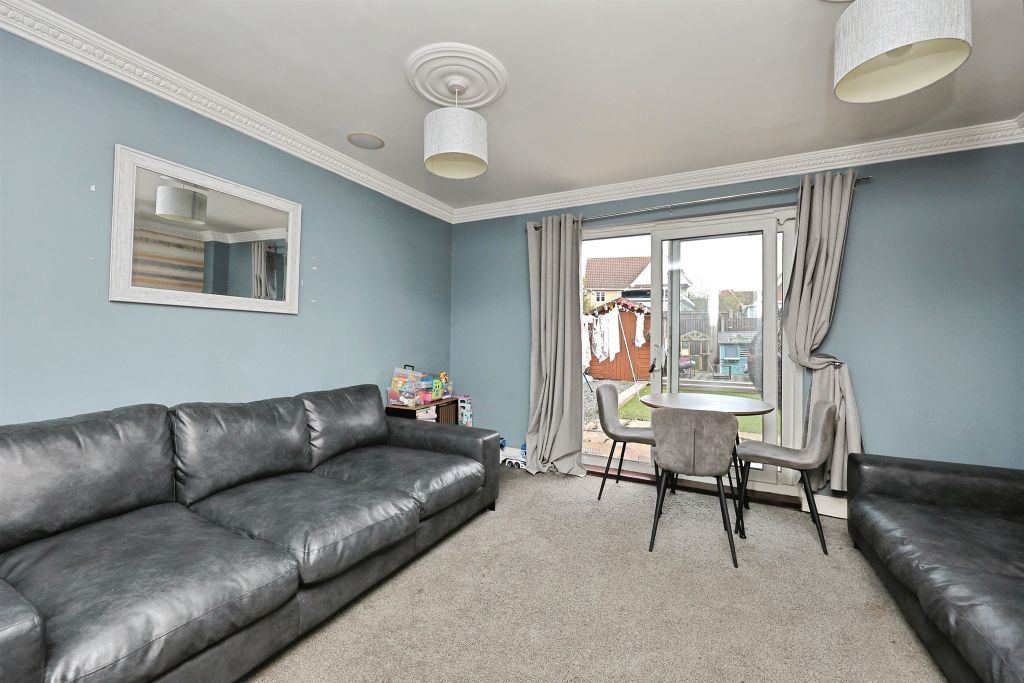 Property photo 3 of 18