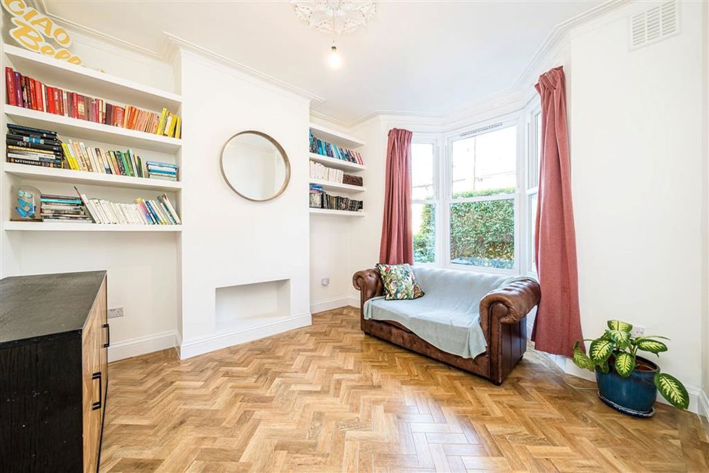 Property photo 2 of 5