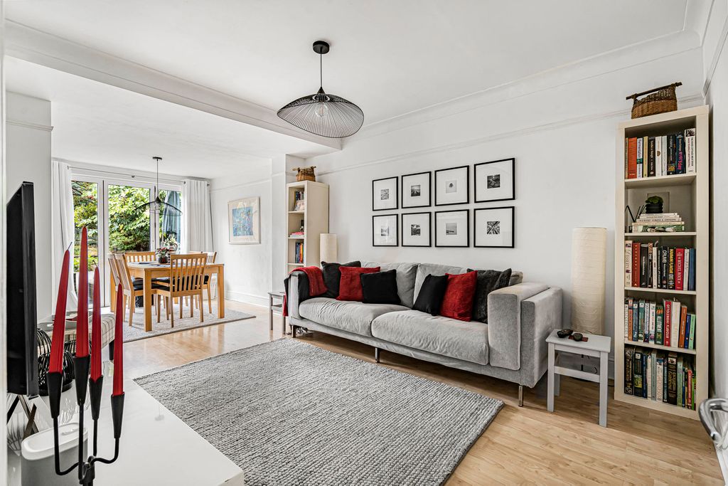 Property photo 3 of 33 Reception Room