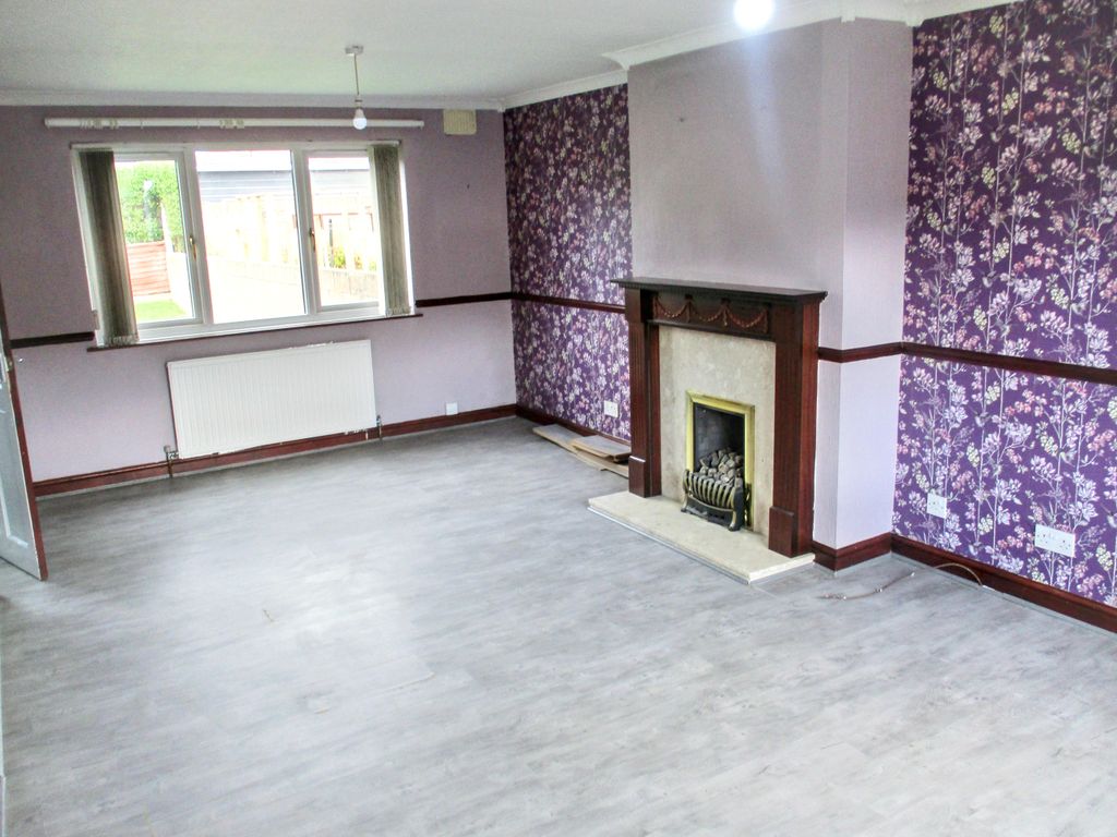 Property photo 2 of 33