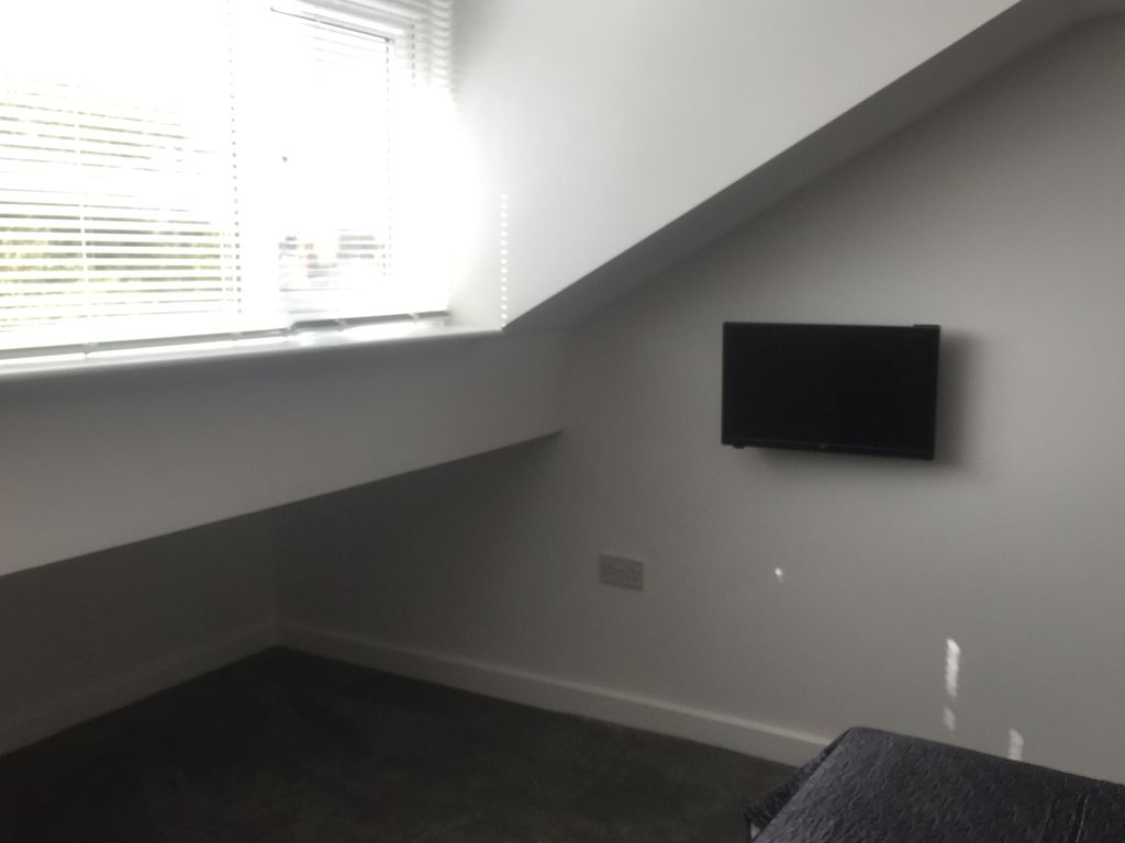 Property photo 3 of 25