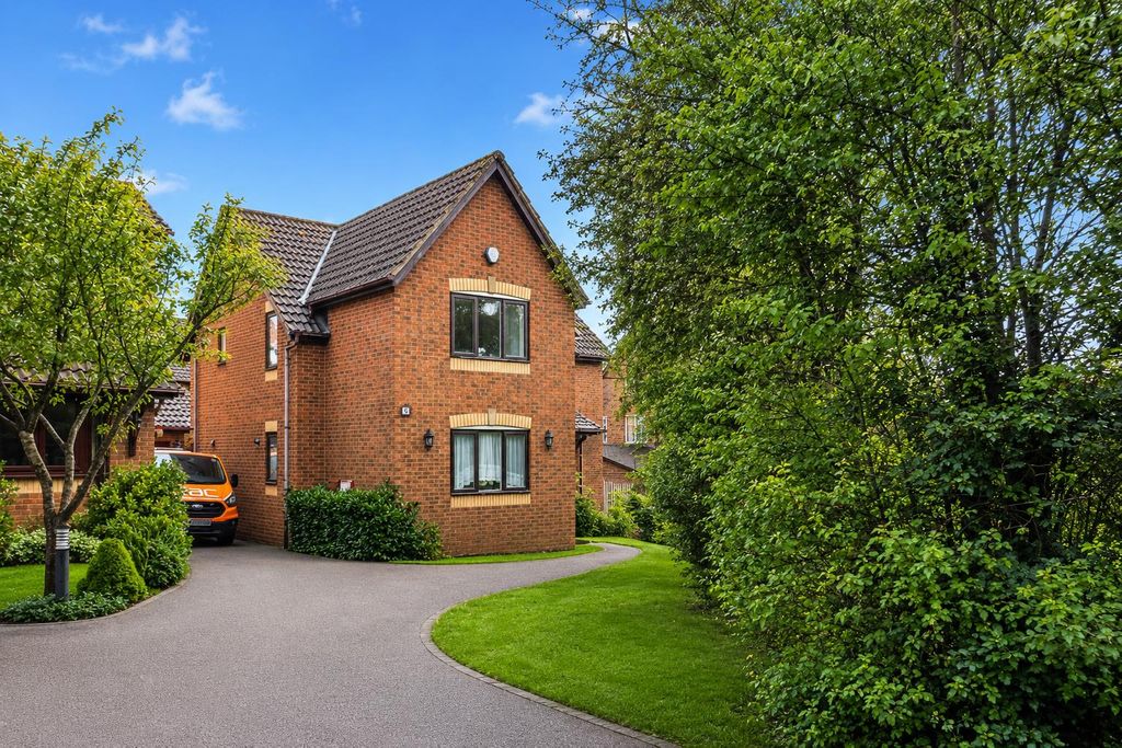 Property photo 1 of 16 9Cf11951-44D8-47De-B6F7-05DC43A63052.Png