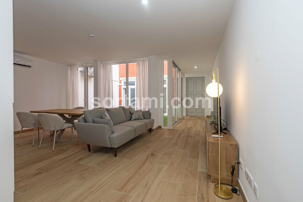 Property photo 2 of 26