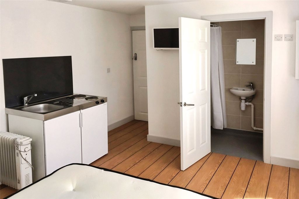 Property photo 2 of 3 Picture No. 09